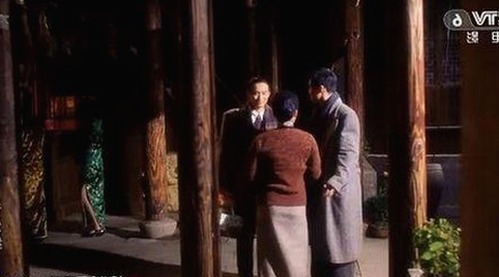 娱乐圈“吃瓜”背后的推手：配音软件如何改变明星翻车生态